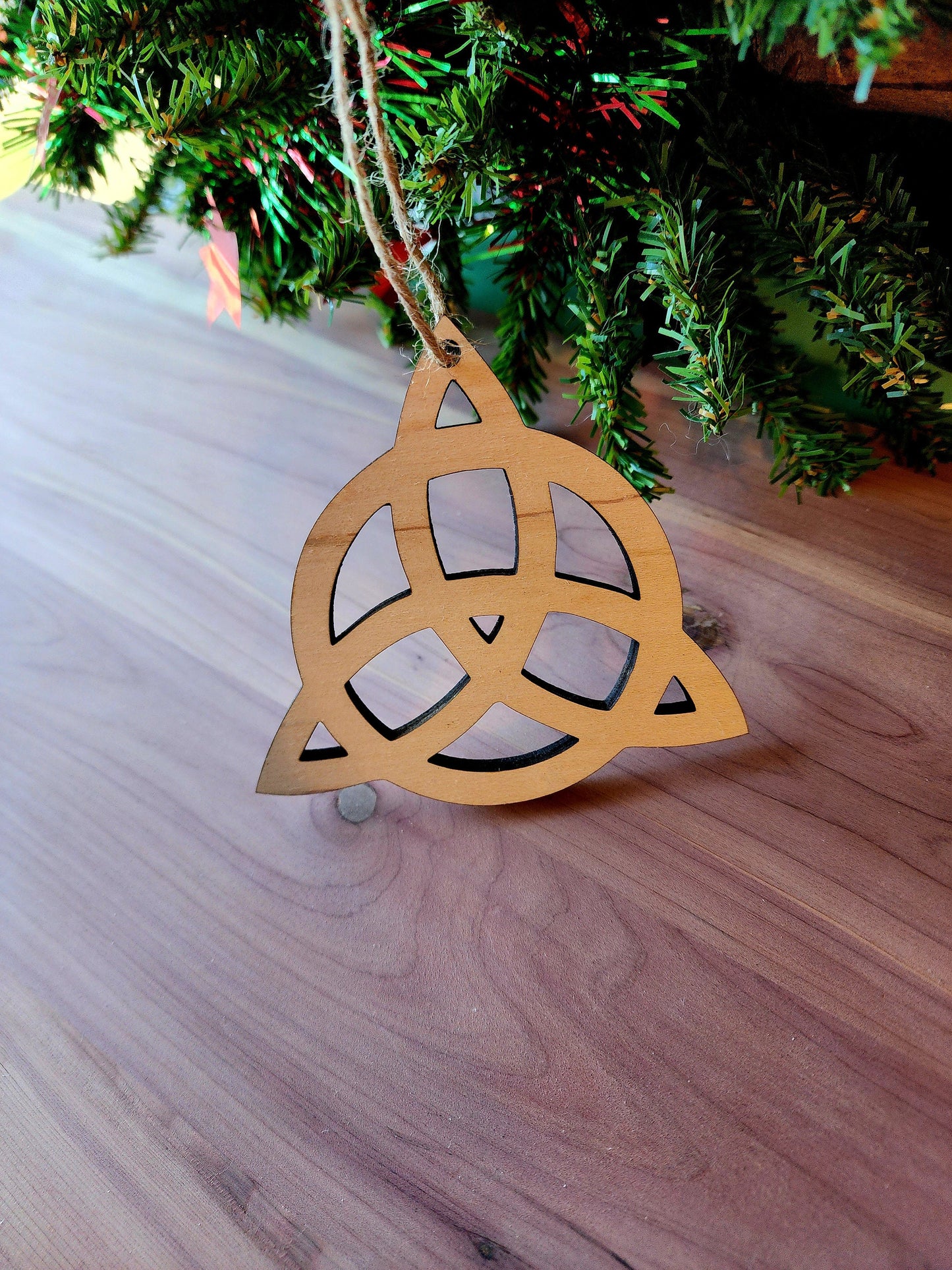 Triquetra Ornament | Witch Pagan Tarot | Maple Wood | Non-Religious | Hygge | Christmas Tree | Solstice Ritual | Yule Season | Viking